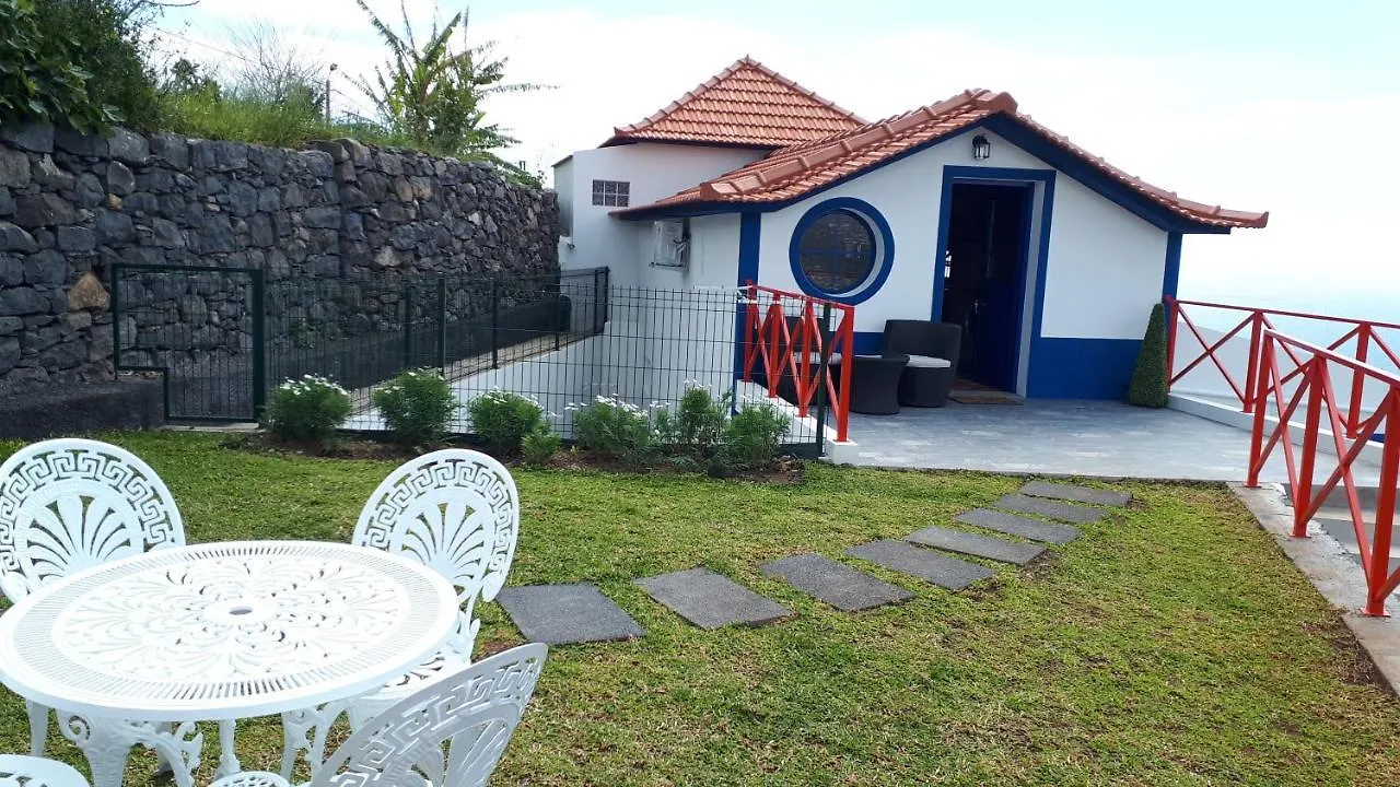 Casa Villa Dinastia Sotao Y Casa Villa Dinastia Miramar Ribeira Brava Homestay